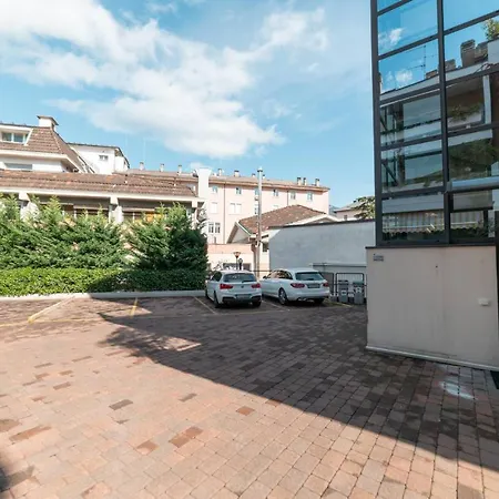 Cityu - Milano 25 Appartamento Trento Centro Con Parcheggio Privato Gratuito Exterior photo